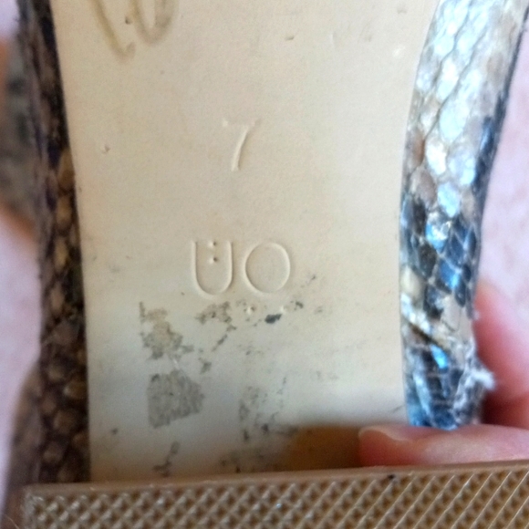 Snakeskin boot 7 - Picture 9 of 12